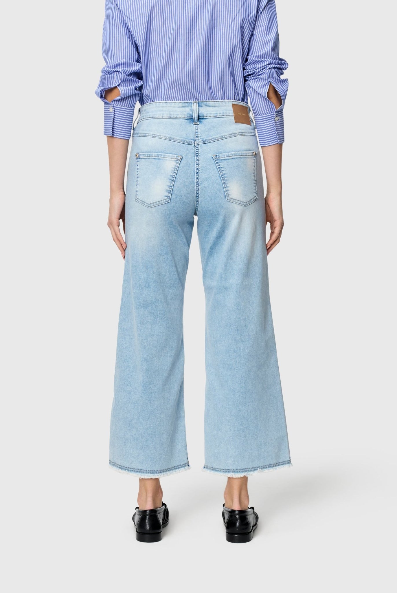 Jeans - MAC Jeans - Dream Wide Cropped in Light Azure - Archery Close