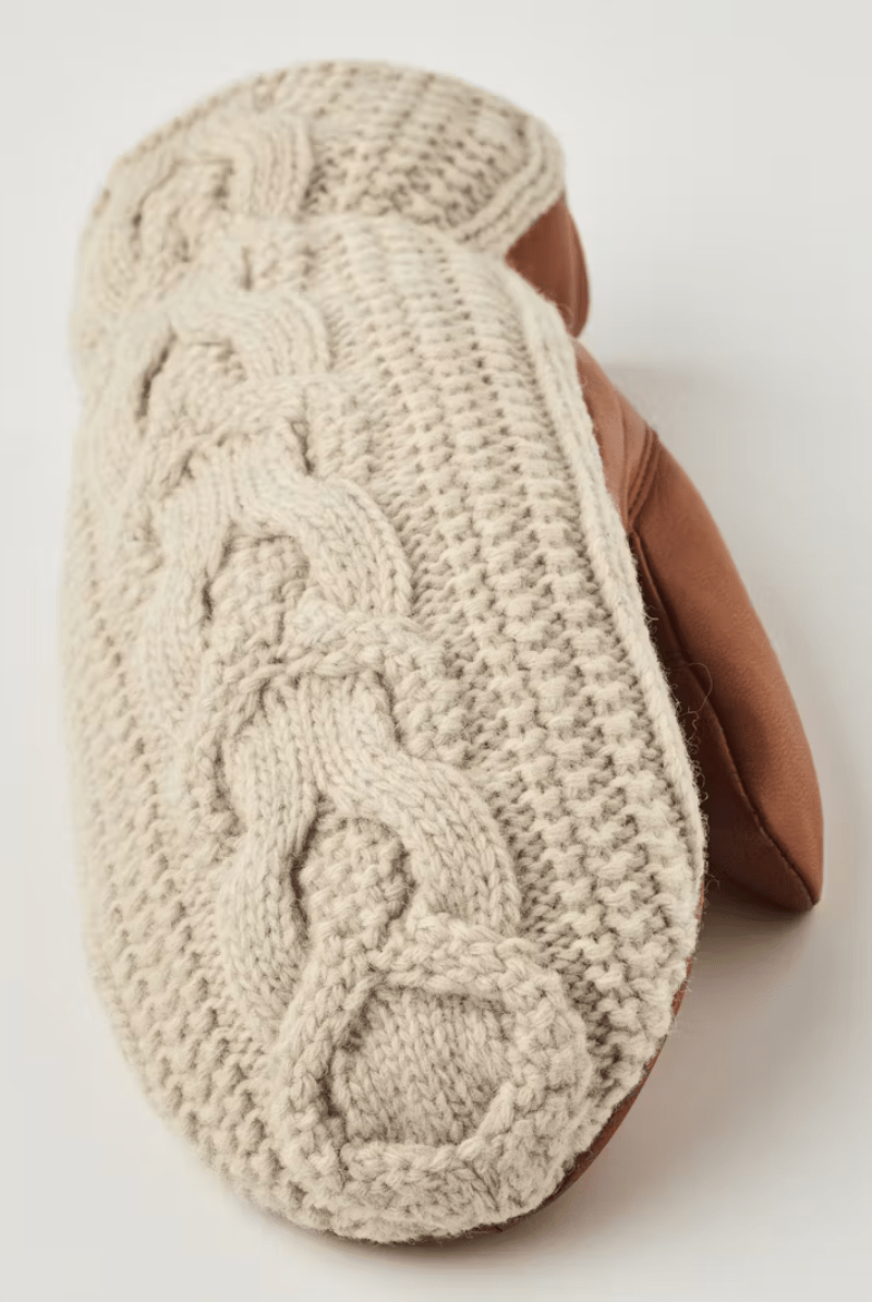 Gloves - Hestra - Elle Mitt in Offwhite/Cork - Archery Close