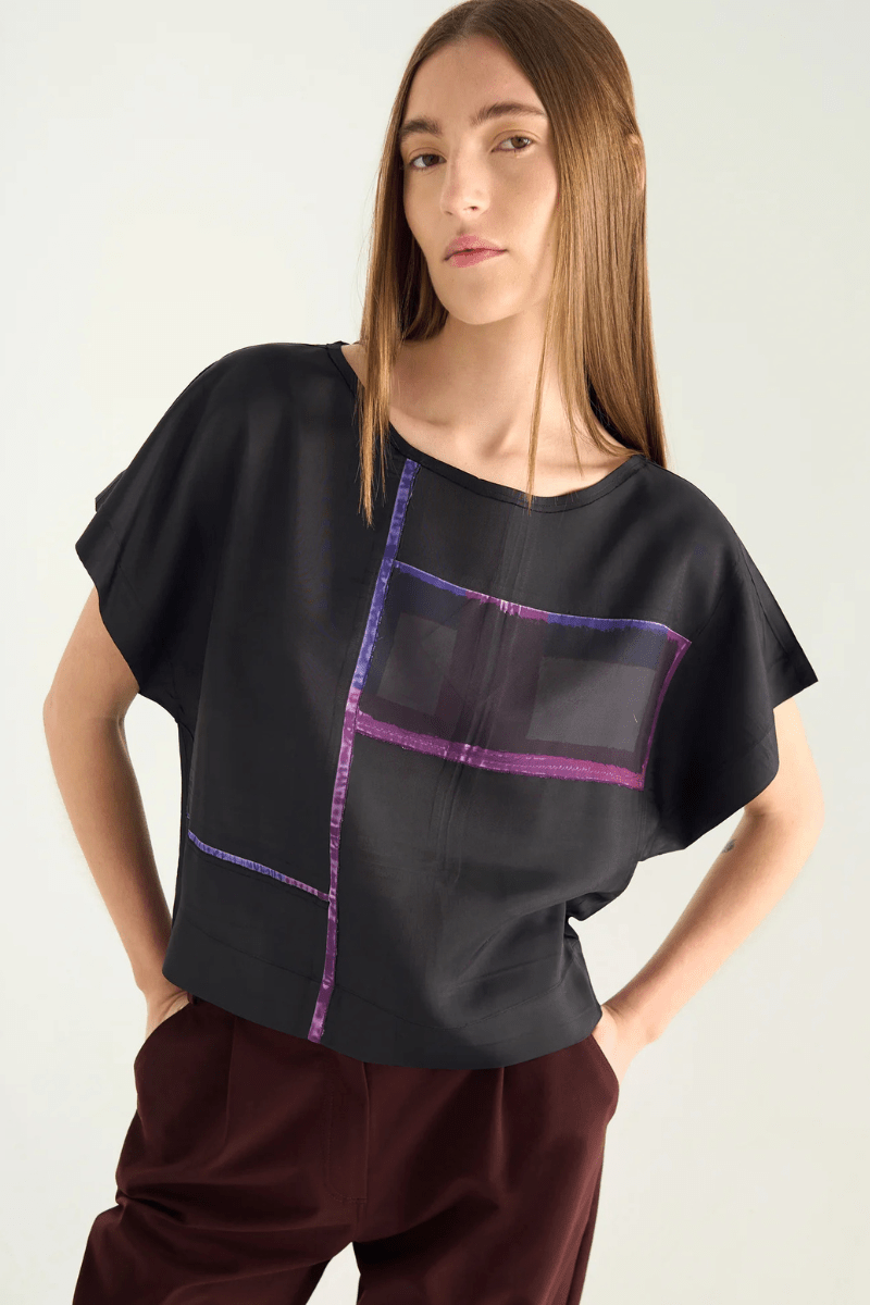 Shirts & Tops - Cotelac - Graphic Top - Archery Close