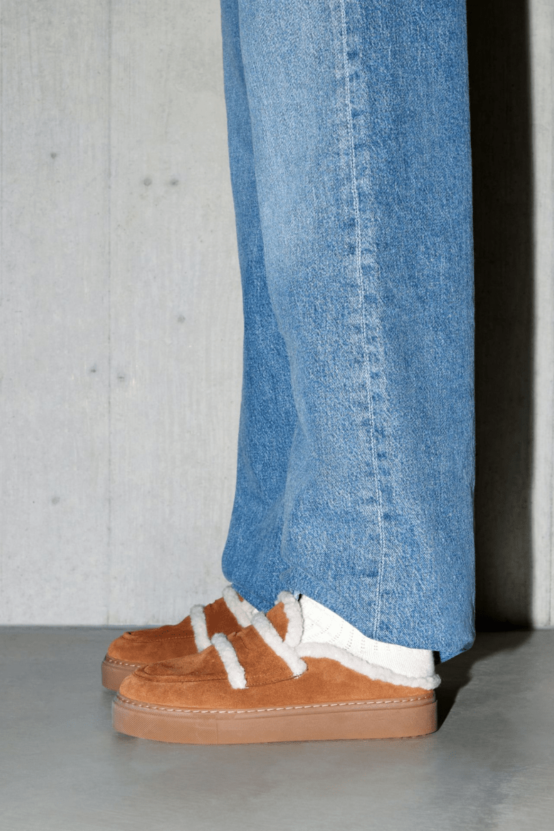 Shoes - Inuikii - Mule Wool Brown - Archery Close