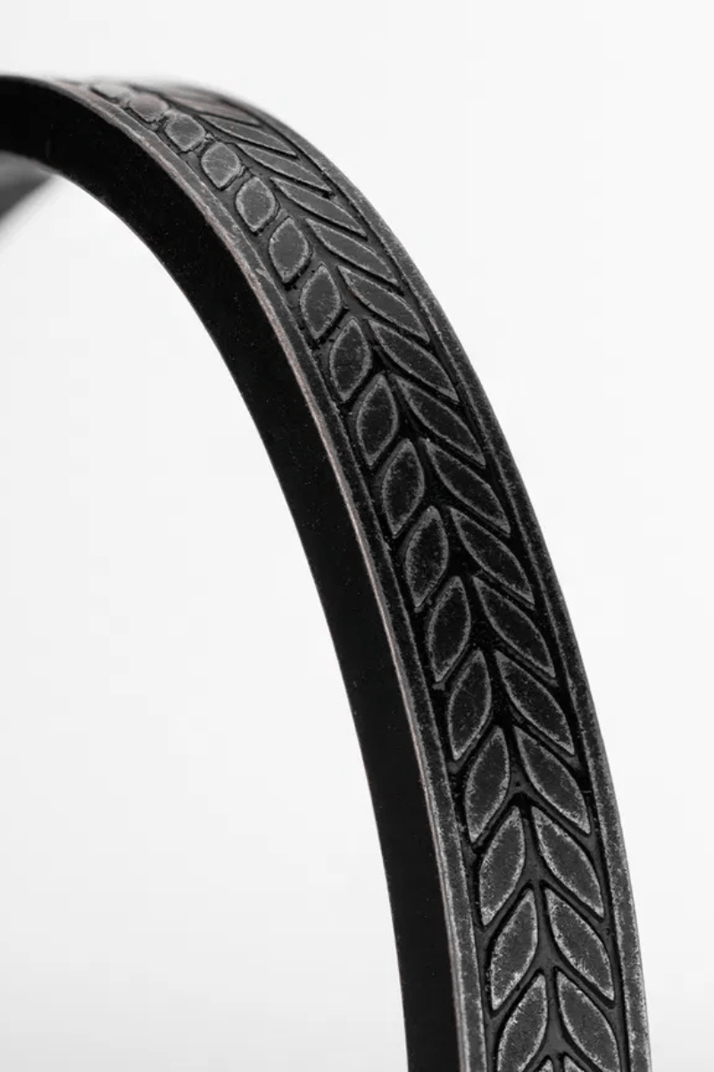 Jewelry - Pig & Hen - Navarch 9mm - Archery Close