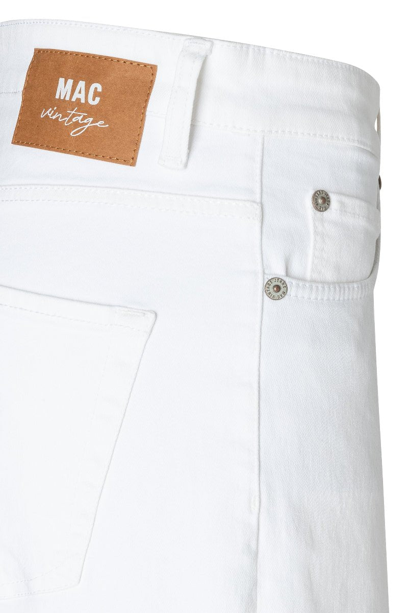 White jeans with a visible MAC Vintage label on a white background