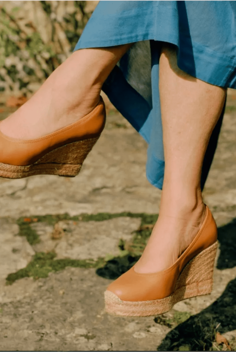 Shoes - Penelope Chilvers - Scoop Leather Espadrille in Tan - Archery Close