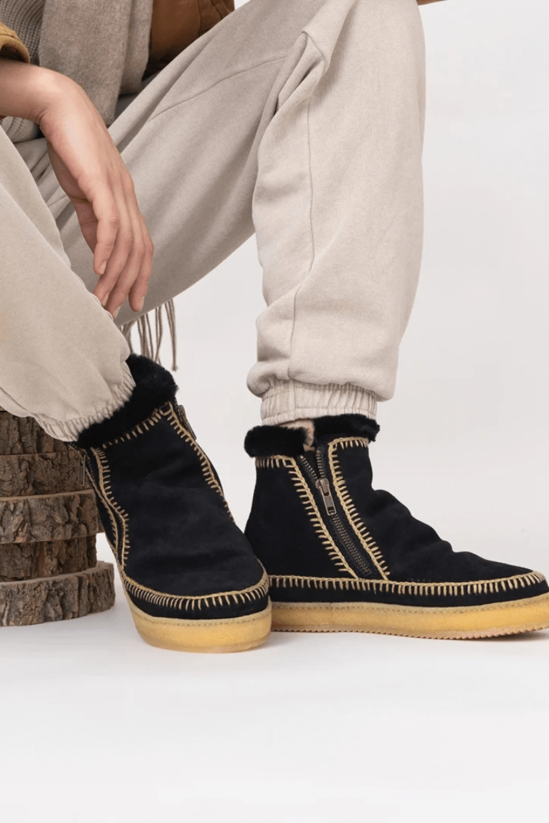 Boots - Laidback London - Setsu Crochet Black Suede - Archery Close