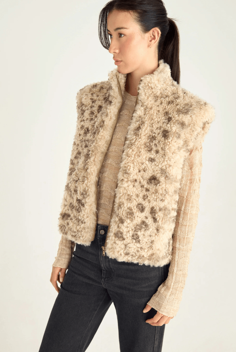 Vests - Cotelac - Sleeveless Faux Fur Vest - Archery Close