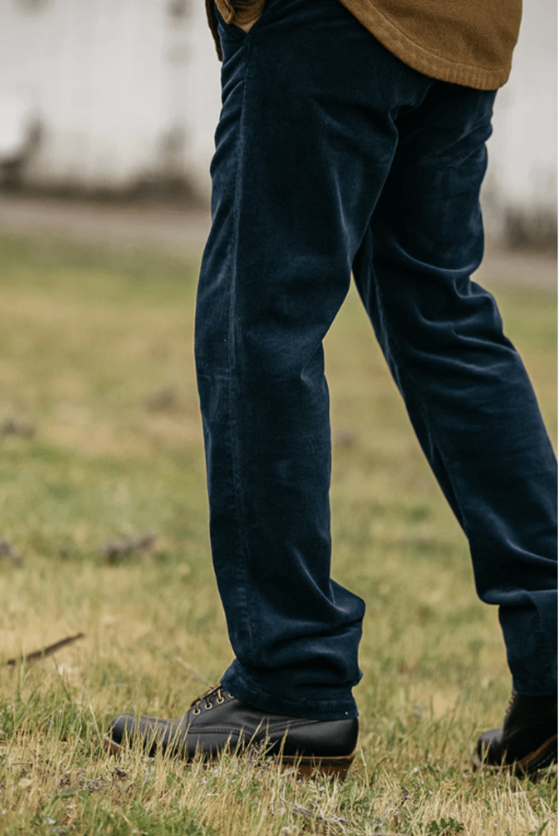 Pants - Hiroshi Kato - The Pipe Straight Corduroy Chino - Archery Close