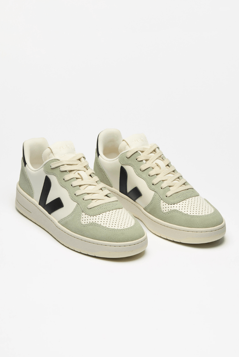 Sneakers - Veja - V - 10 Leather Pure Black Clay - Archery Close