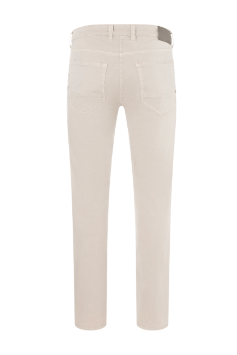 Arne Pipe Lightweight Denim in Beige - MAC Jeans - Archery Close