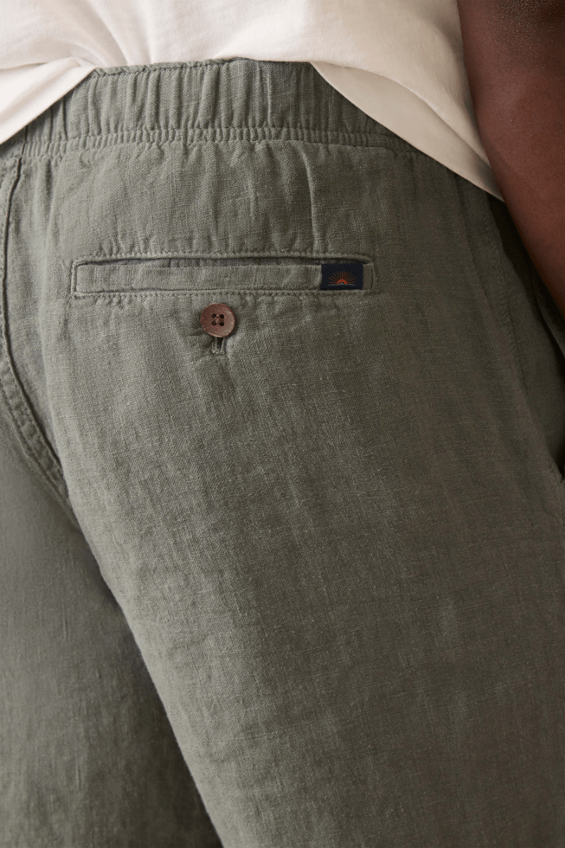 Essential Linen Short (6.5" Inseam) - Spruce - Faherty Brand - Archery Close