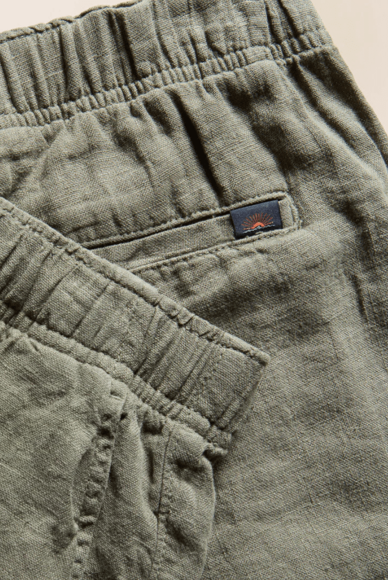 Essential Linen Short (6.5" Inseam) - Spruce - Faherty Brand - Archery Close