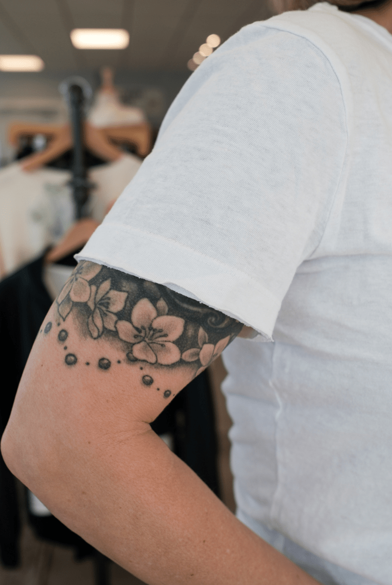 Everyday Crewneck in White - Archery Close - Archery Close