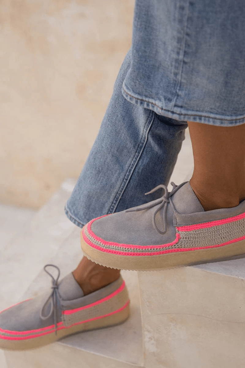 Komo Crochet Moccasin Fossil Neon Pink - Laidback London - Archery Close