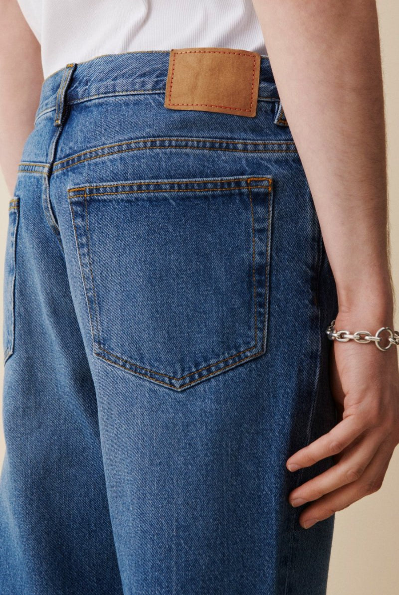 OM011 Odeon - Jeanerica - Archery Close