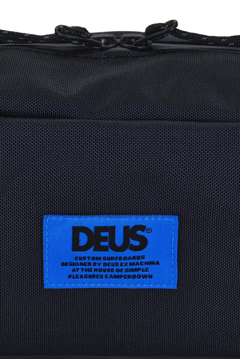 Shoreline Wash Bag - Deus ex Machina - Archery Close