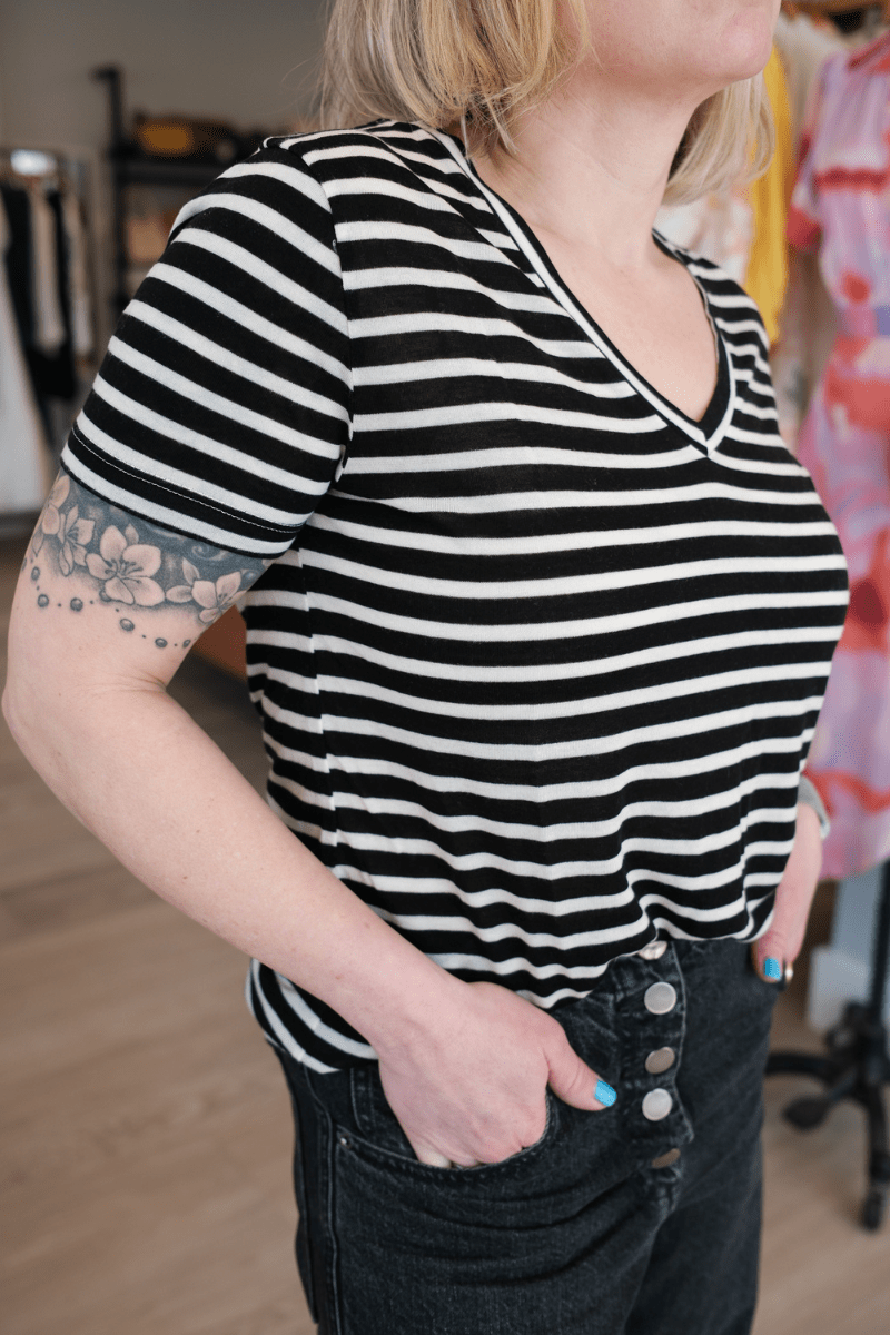 Striped V - Neck - Archery Close - Archery Close