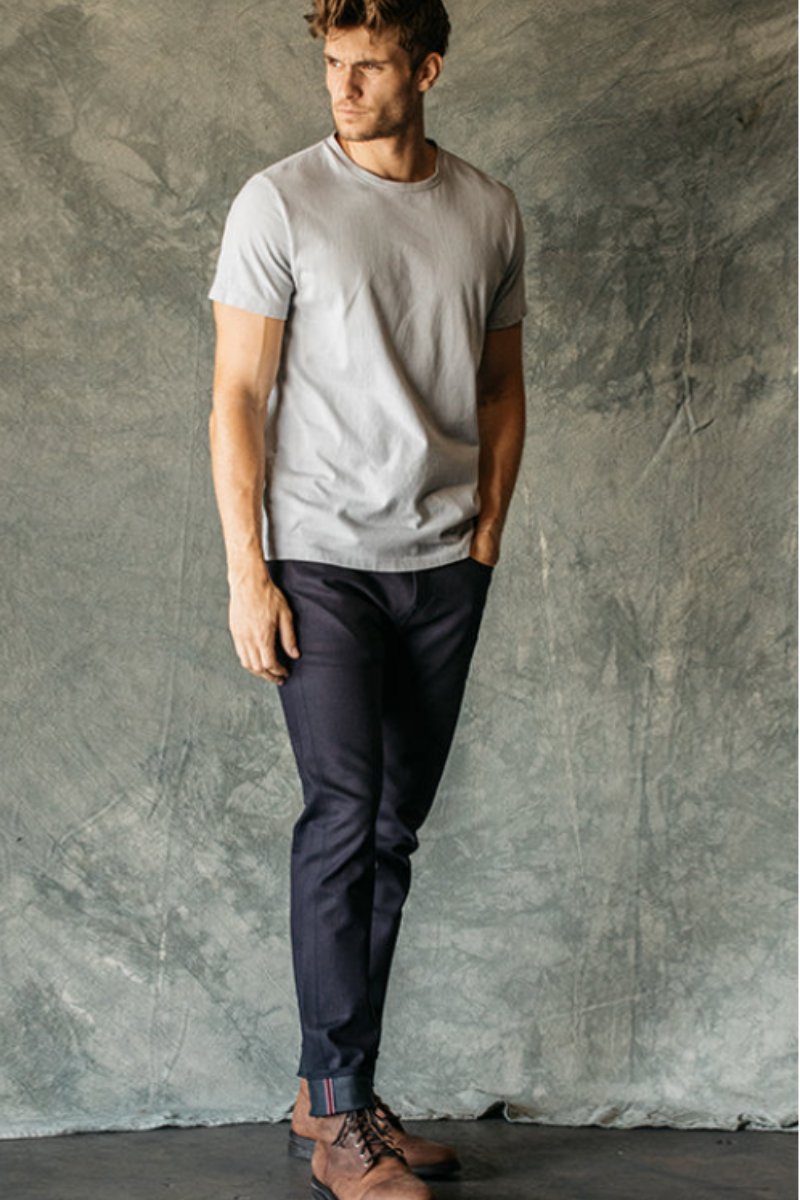 The Scissors Slim Tapered Indigo Black Raw 10.5oz Selvedge - Hiroshi Kato - Archery Close