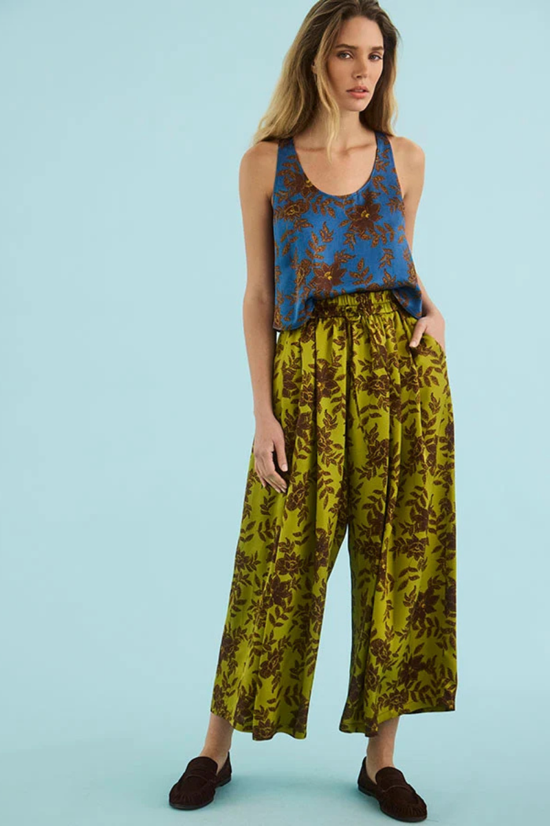 Whisper Pant in Wild Vine Lime
