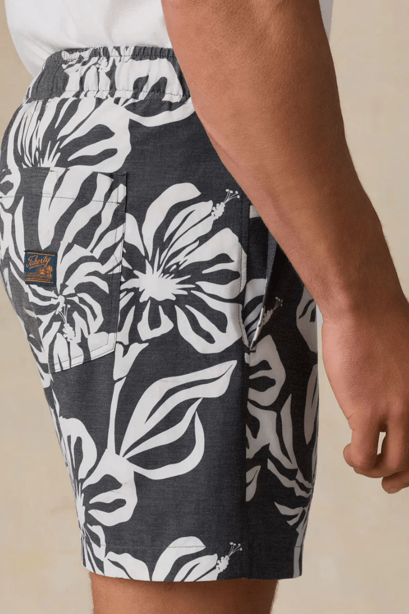 Swimsuit - Faherty Brand - All Day Trunk (6") in Midnight White Floral - Archery Close