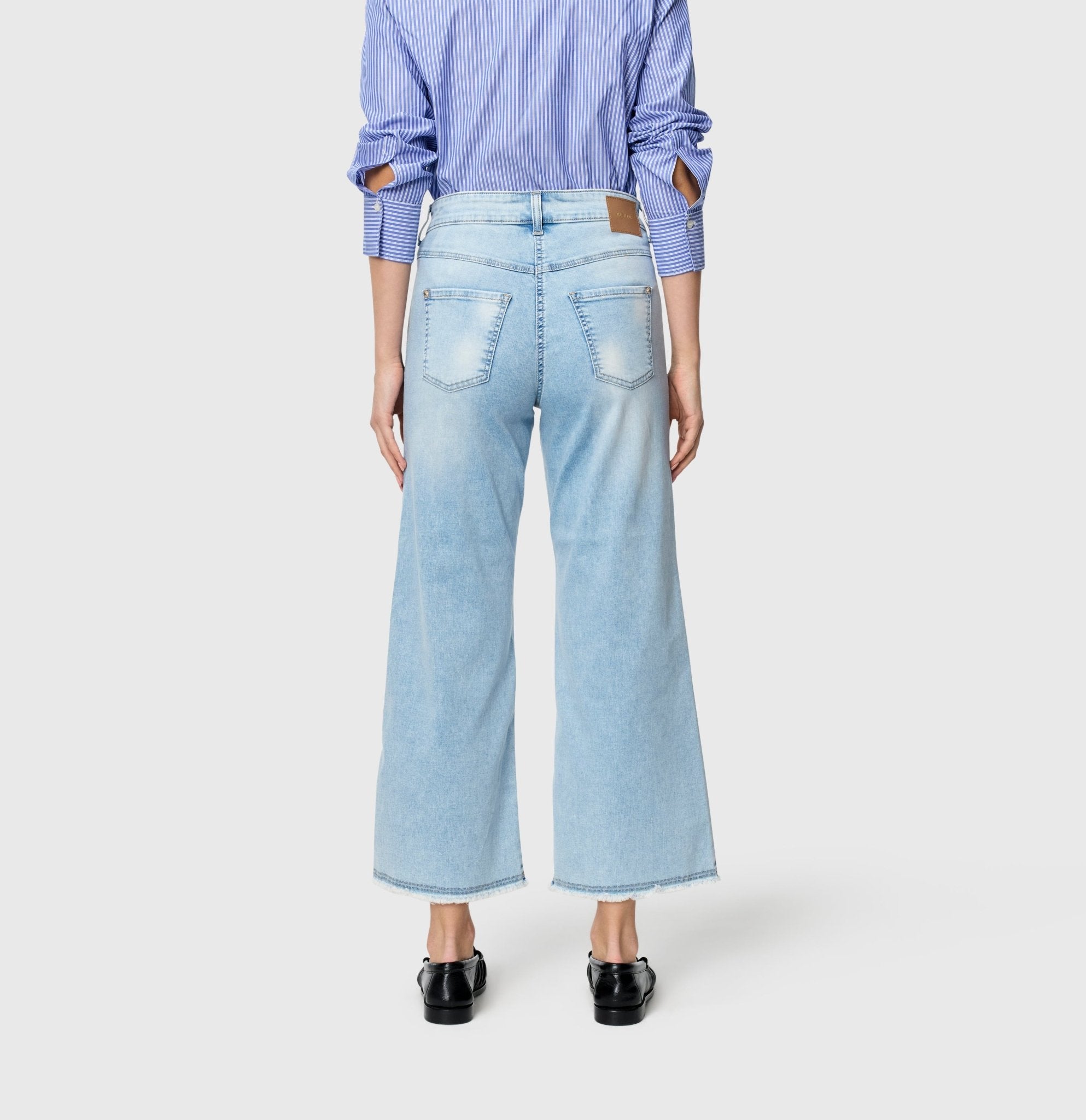 Jeans - MAC Jeans - Dream Wide Cropped in Light Azure - Archery Close