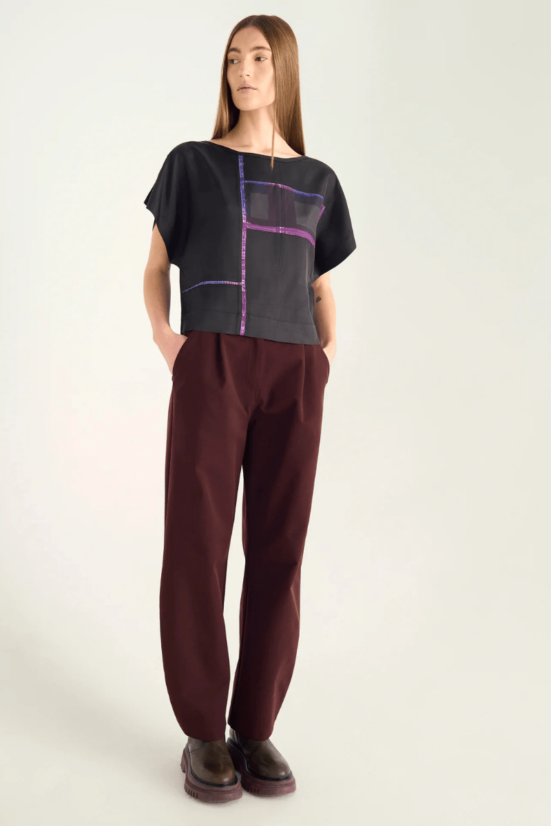 Shirts & Tops - Cotelac - Graphic Top - Archery Close