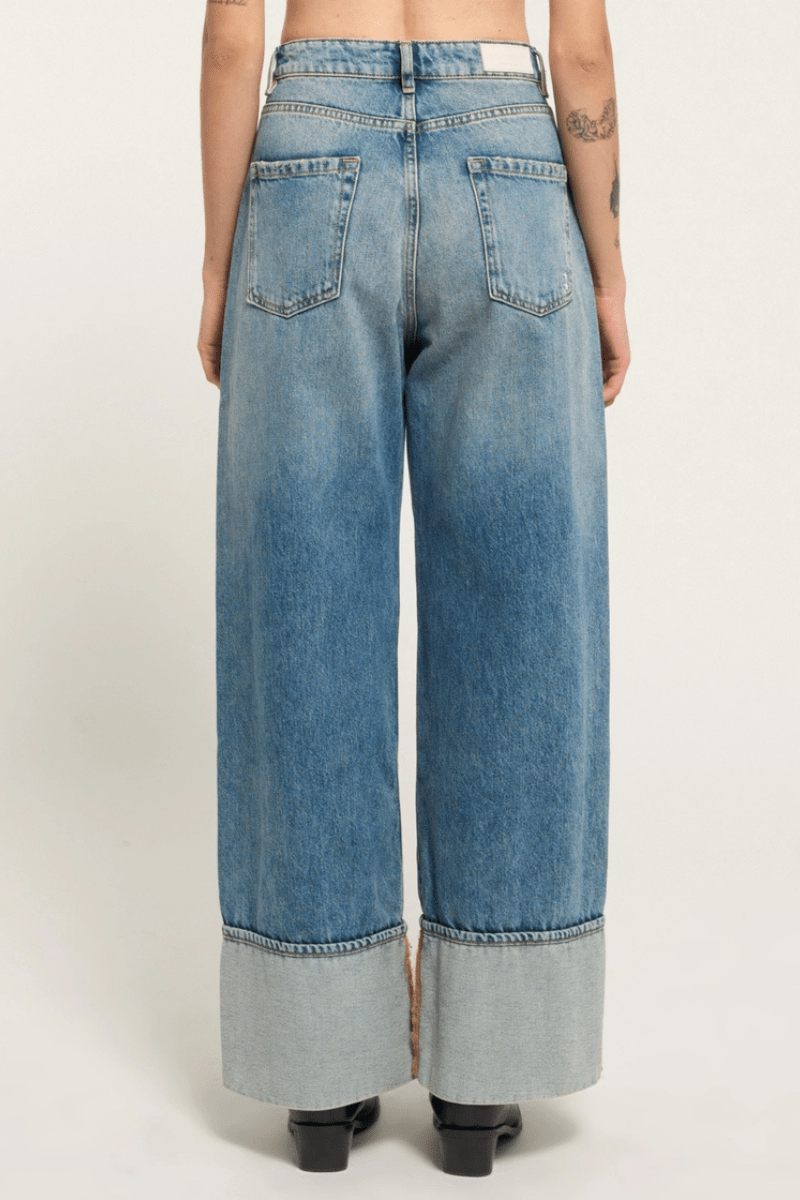 Jeans - Icon Denim - Kiki Jeans in Smoke Blue - Archery Close