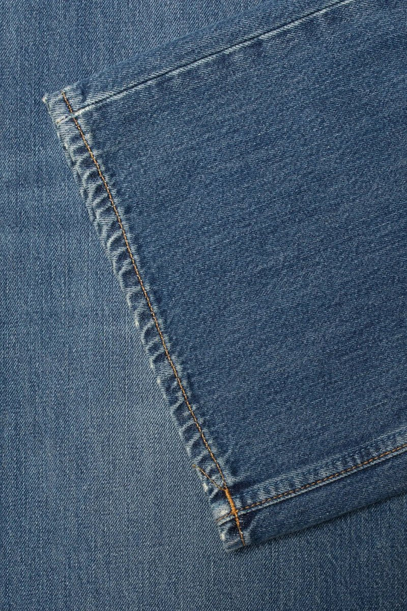 Jeans - Nudie Jeans - Loud Larry Gravel Stone - Archery Close
