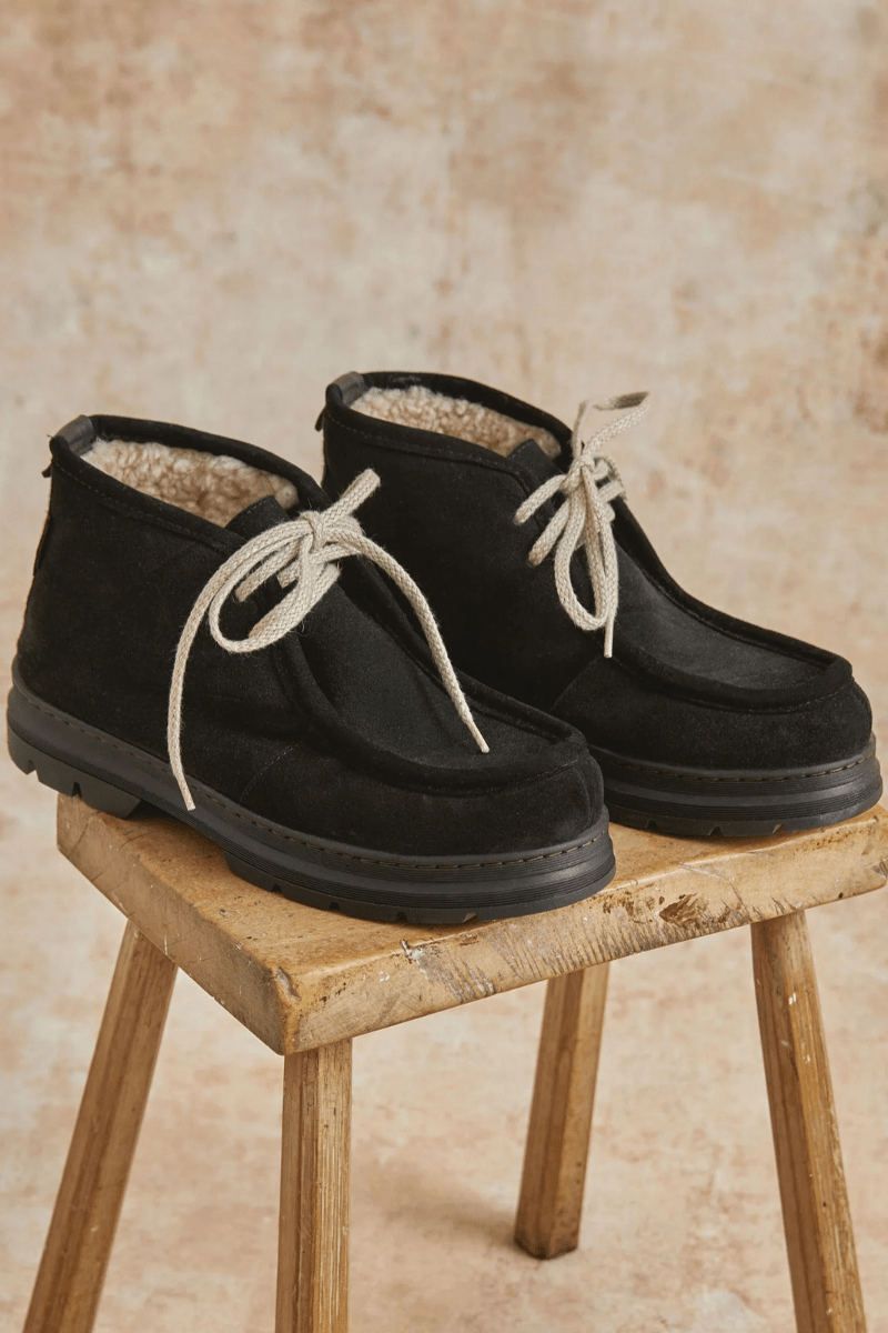 Shoes - Penelope Chilvers - Phenomenal Suede Shearling-lined Boot - Archery Close