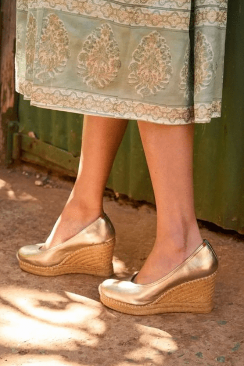 Shoes - Penelope Chilvers - Scoop Leather Espadrille in Champagne - Archery Close