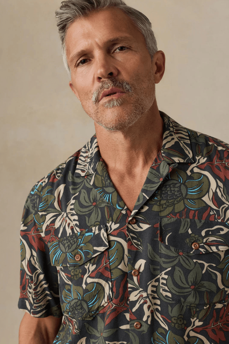 Shirts & Tops - Faherty Brand - Short - Sleeve Bali Camp Shirt in Rainforest Nights - Archery Close