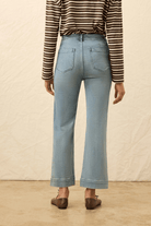 Jeans - Faherty Brand - Stretch Terry Patch Pocket Ankle Pant in Eastern Shore Wash - Archery Close