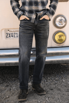 Jeans - Hiroshi Kato - The Barrel Classic Straight - Rick 14oz Selvedge - Archery Close