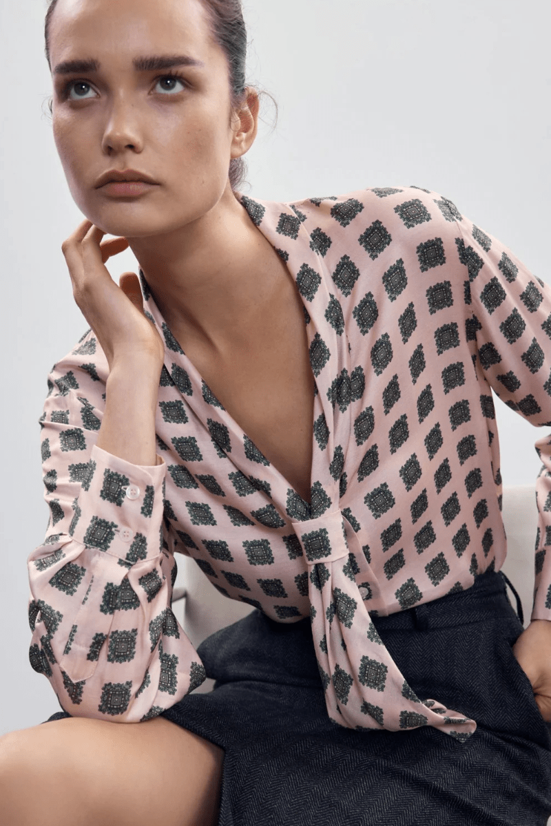 Shirts & Tops - Smythe - V-Necktie Blouse - Archery Close