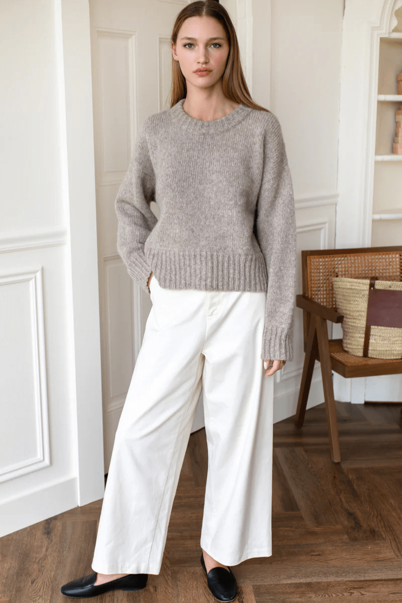 Atelier Crop Chino in Natural - Emerson Fry - Archery Close