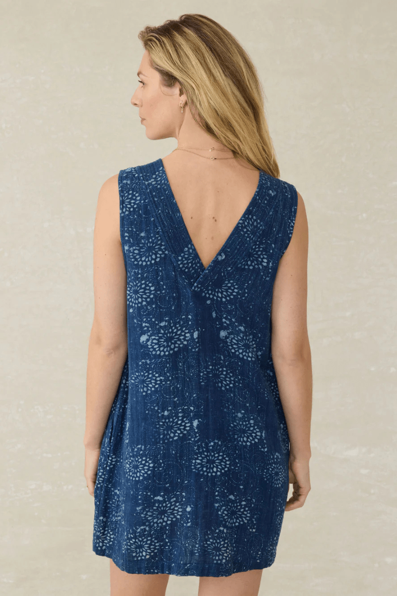 Azure Dress in Indigo Isle Print - Faherty Brand - Archery Close