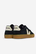 CAMPO BOLD SUEDE BLACK PIERRE - Veja - Archery Close