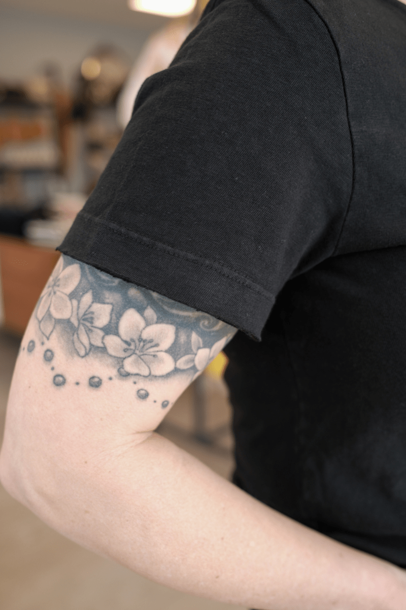 Everyday Crewneck in Black - Archery Close - Archery Close