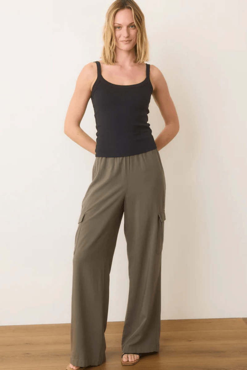 Lexi Rib Sun - In Cami in Black - Marine Layer - Archery Close