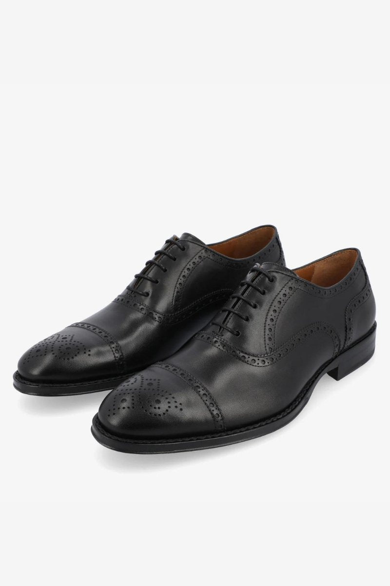 Noah - Taft - Archery Close