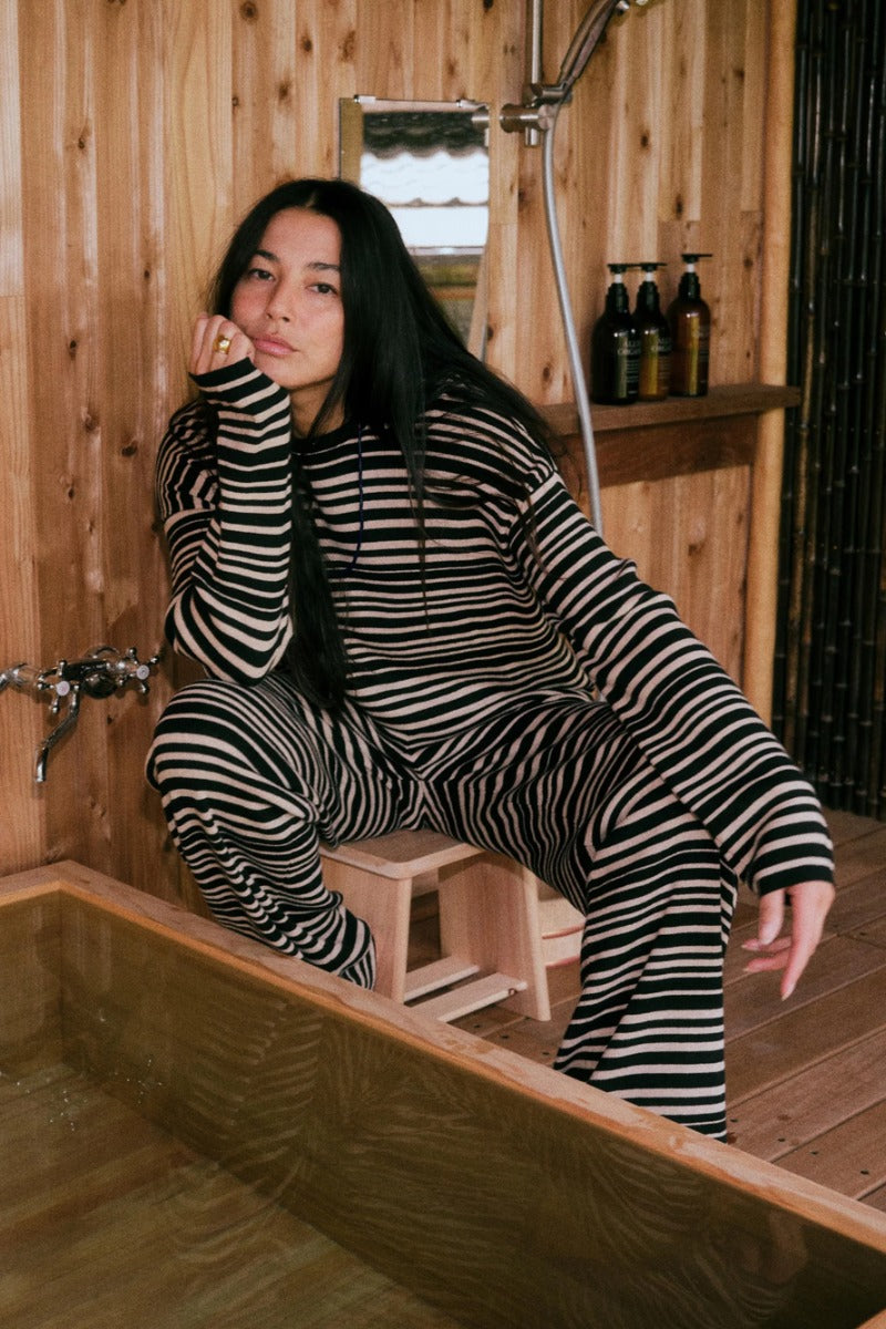 Faherty Brand Throwback Studio Crew - Coastal Coal Stripe