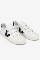 RECIFE LEATHER WHITE BLACK - Veja - Archery Close