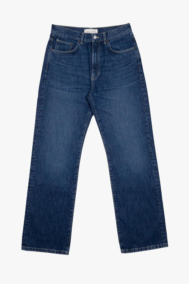 SM010 State - Jeanerica - Archery Close