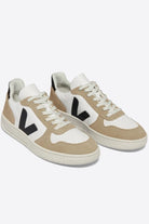 V - 10 LEATHER WHITE BLACK SAHARA - Veja - Archery Close