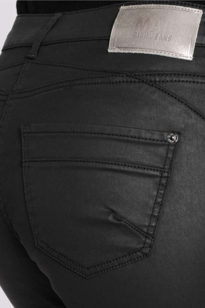 Rich Slim Chic black coated denim - MAC Jeans - Archery Close